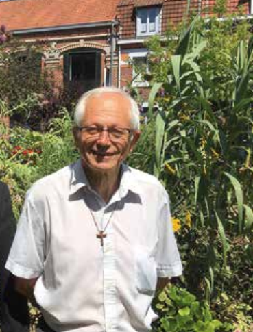 Jacques-Akonom-jardin